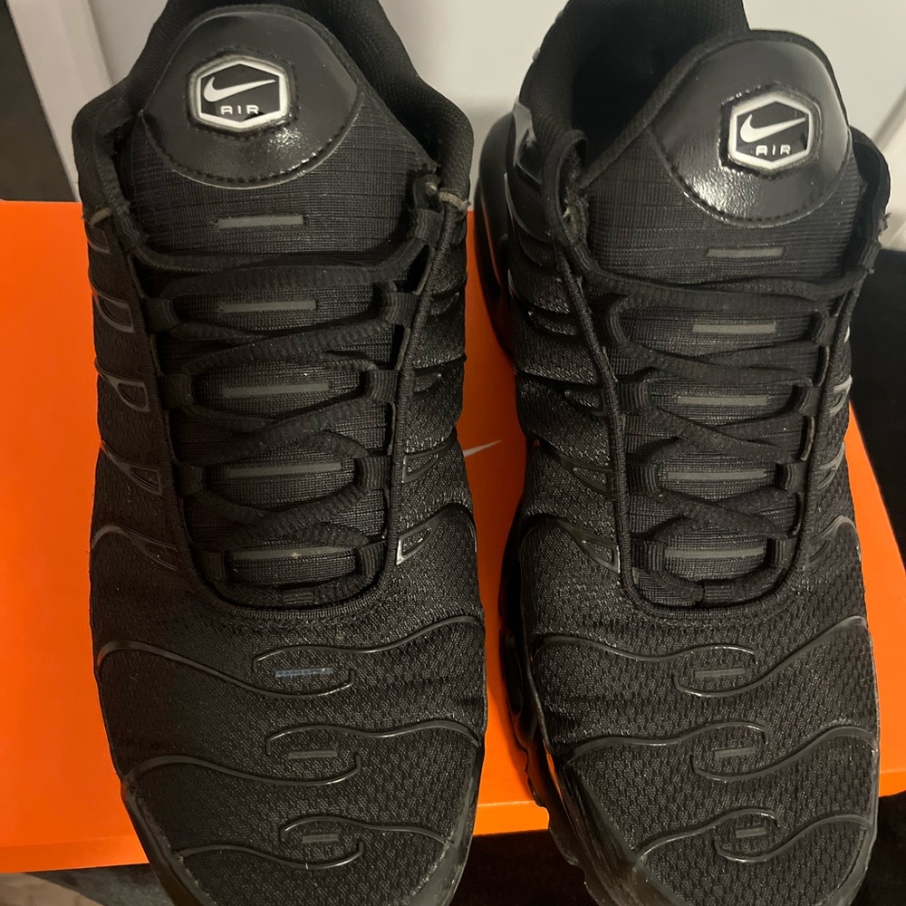Nike Air Black Athletic Shoes